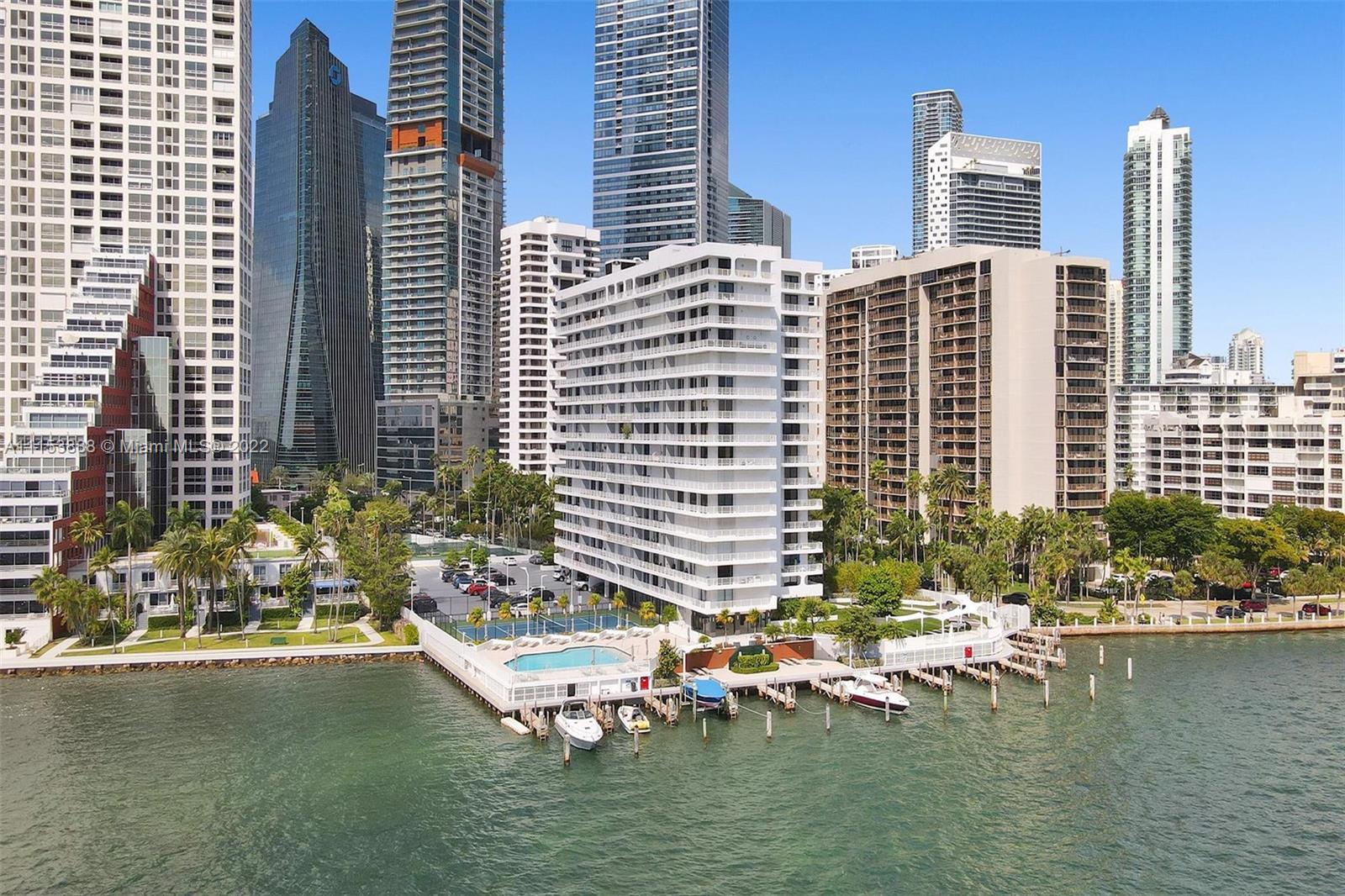 BRICKELL HARBOUR CONDO - Residential