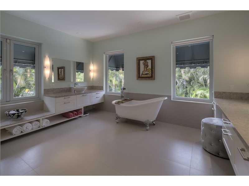 FLAMINGO TERRACE EXT - Residential