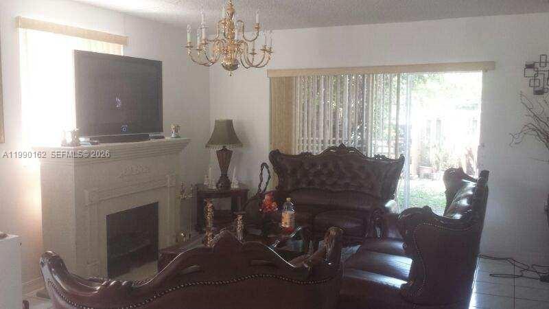 VILLAS AT BRISTOL PARK CO - Residential