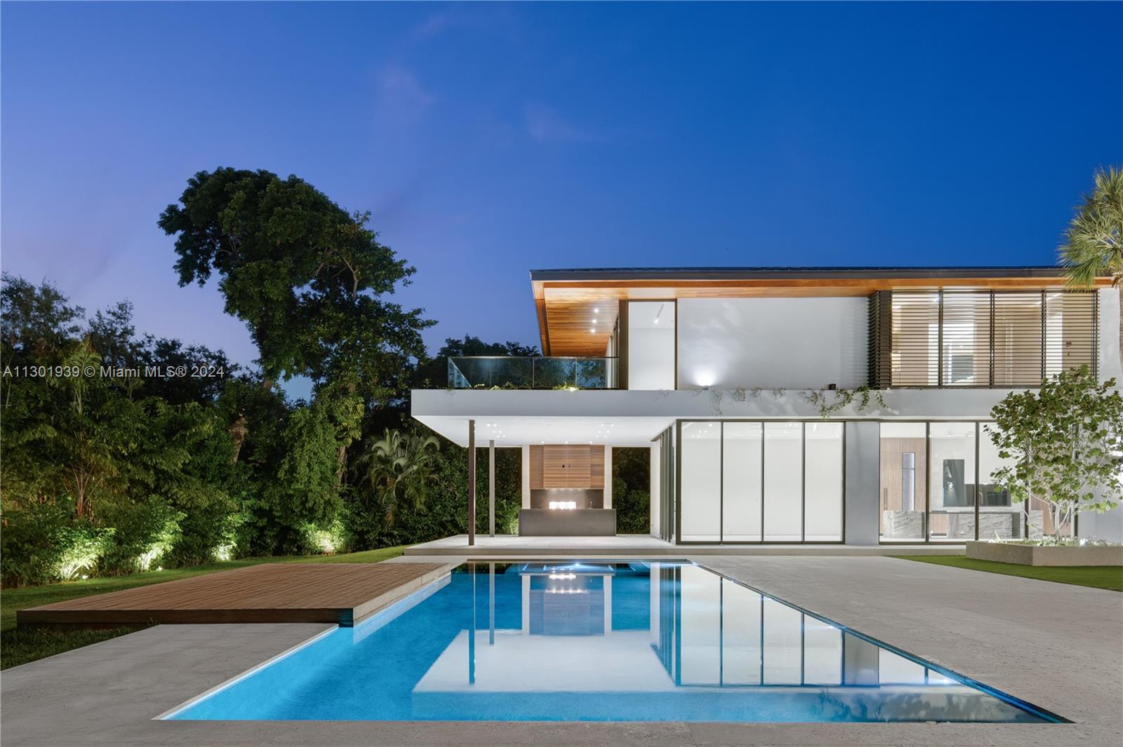 SNAPPER CREEK LAKES SUB - Residential
