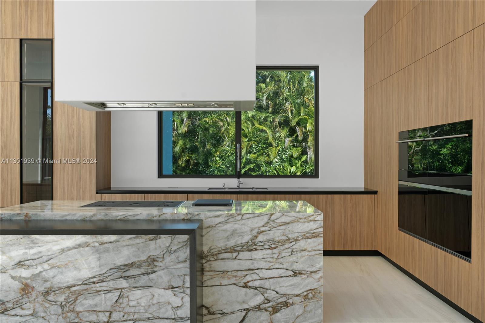 SNAPPER CREEK LAKES SUB - Residential