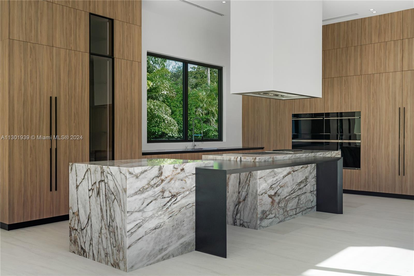 SNAPPER CREEK LAKES SUB - Residential