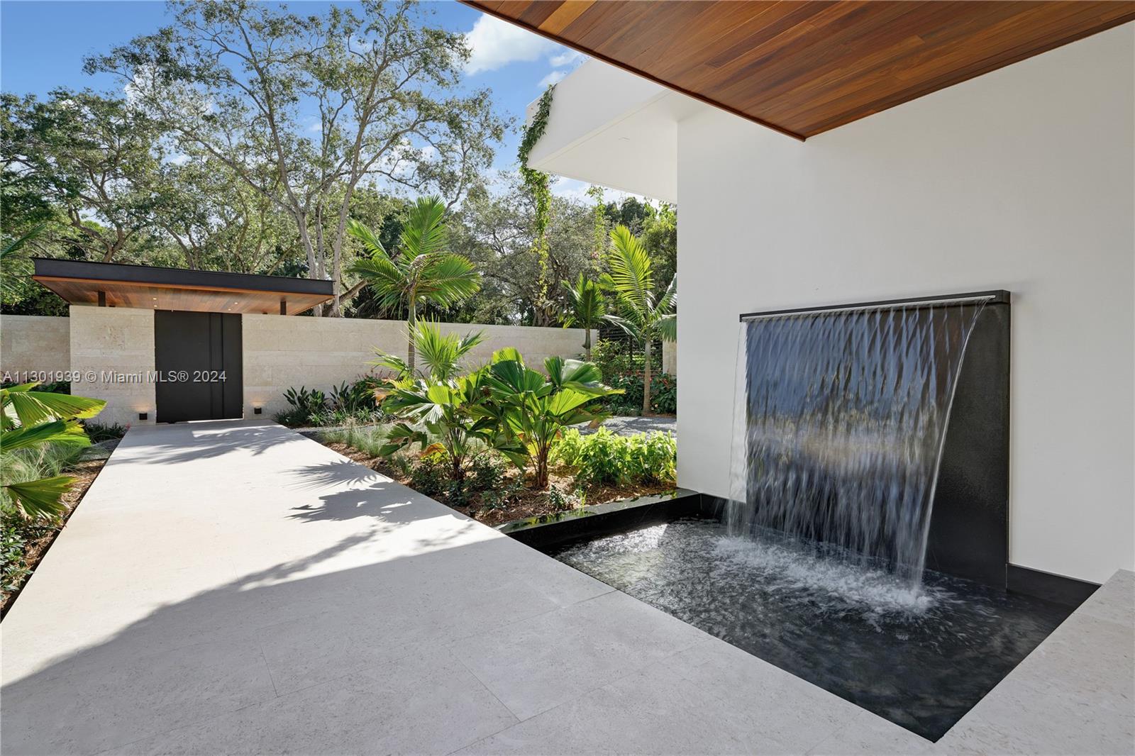 SNAPPER CREEK LAKES SUB - Residential