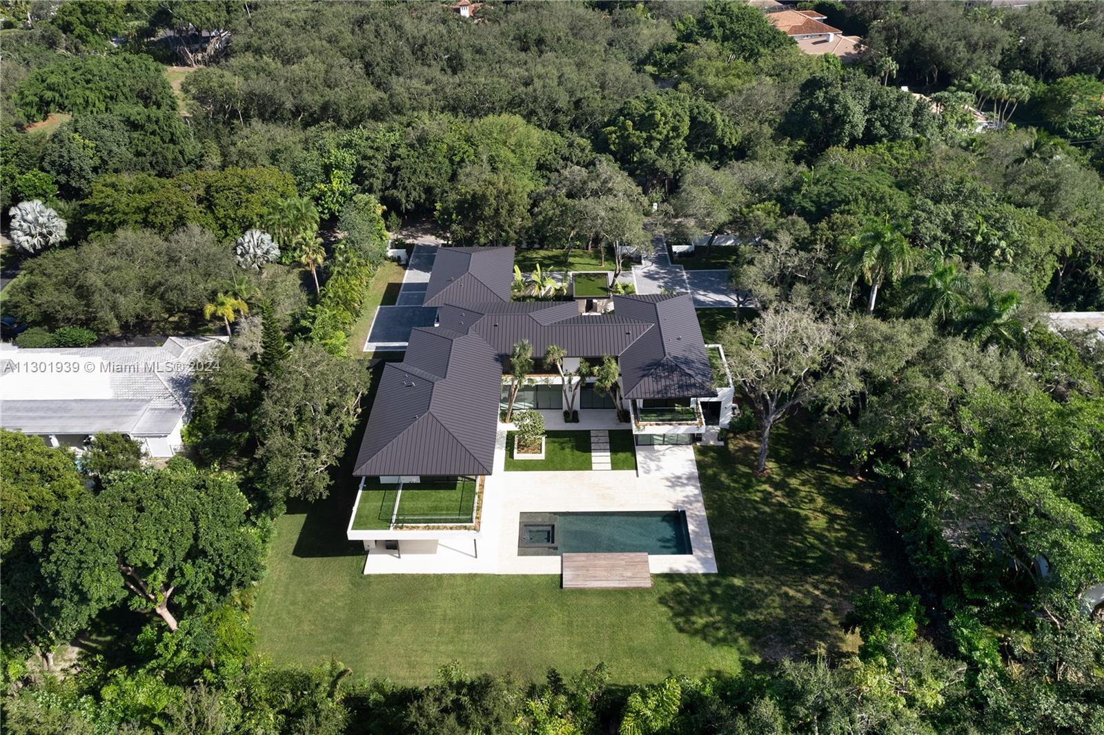 SNAPPER CREEK LAKES SUB - Residential