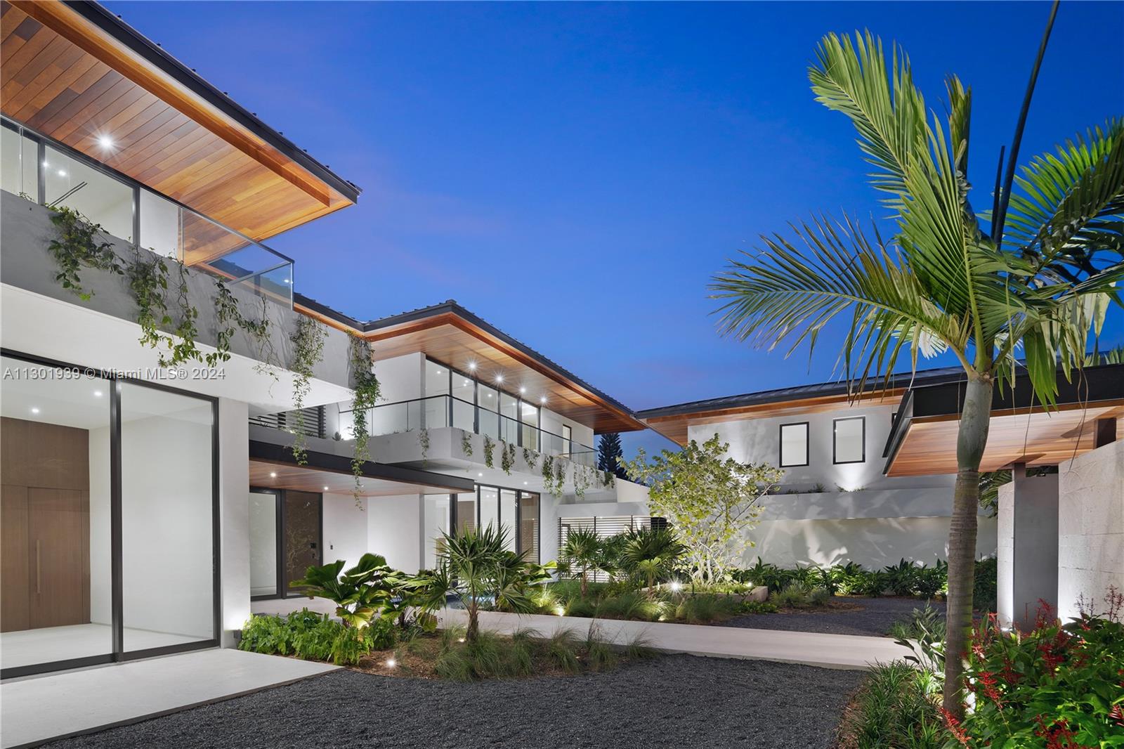 SNAPPER CREEK LAKES SUB - Residential