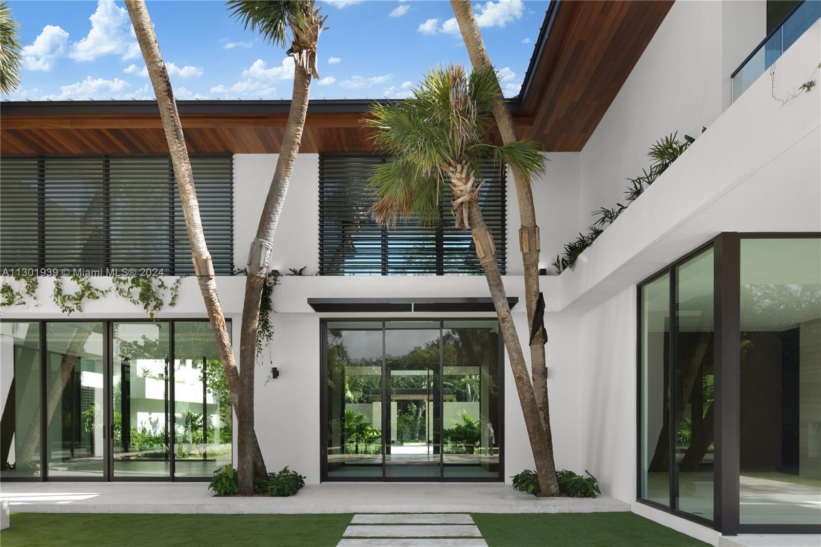 SNAPPER CREEK LAKES SUB - Residential
