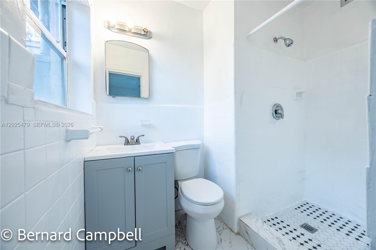 LAUDERDALE MANORS ADD - Residential