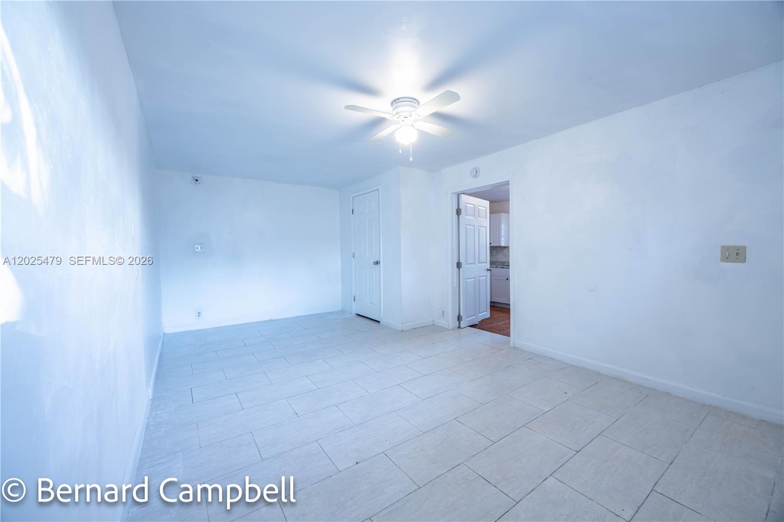 LAUDERDALE MANORS ADD - Residential