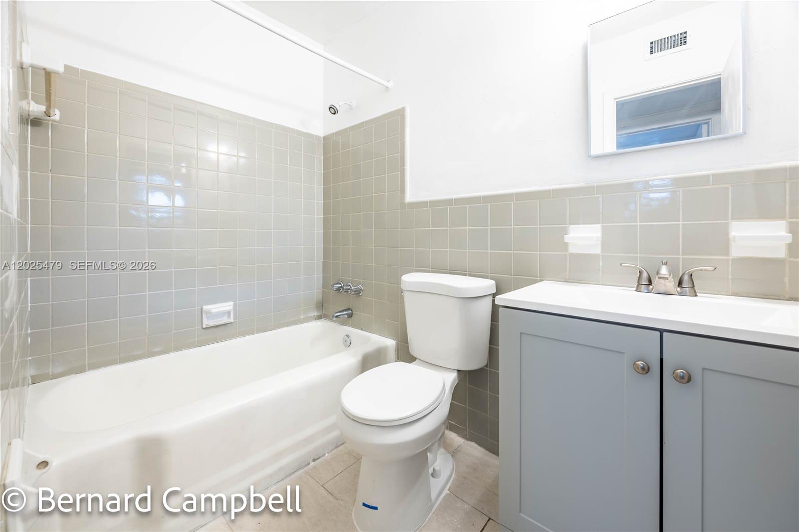 LAUDERDALE MANORS ADD - Residential