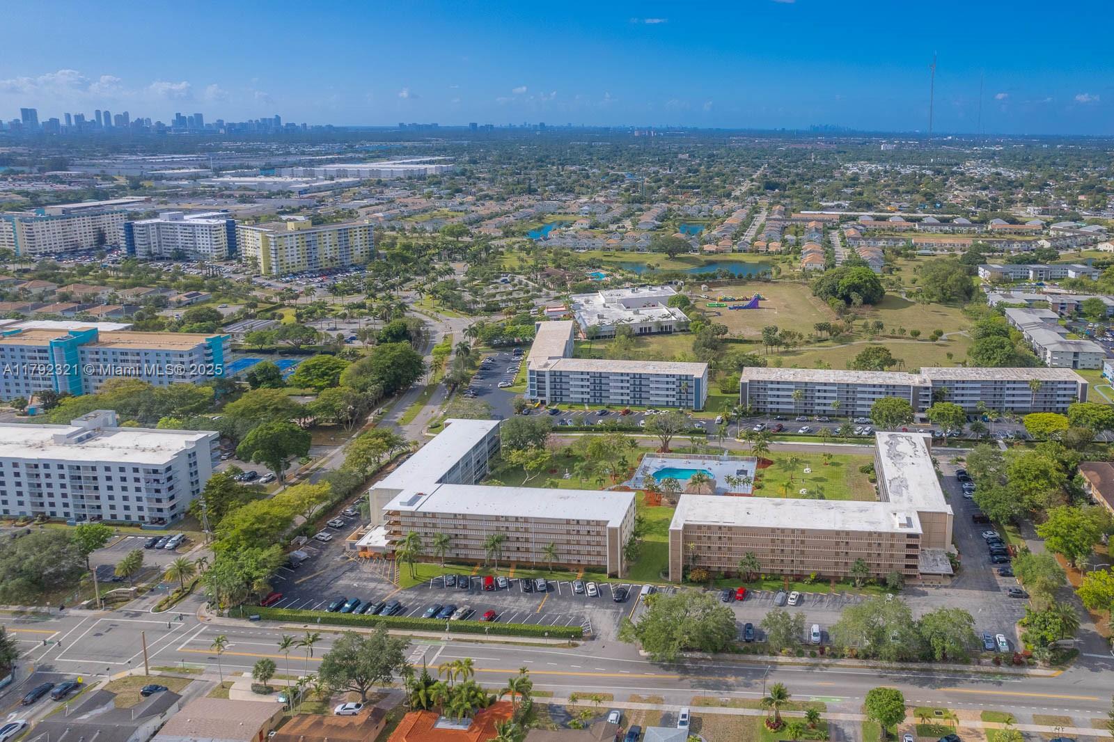 HILLCREST COUNTRY CLUB NO - Residential