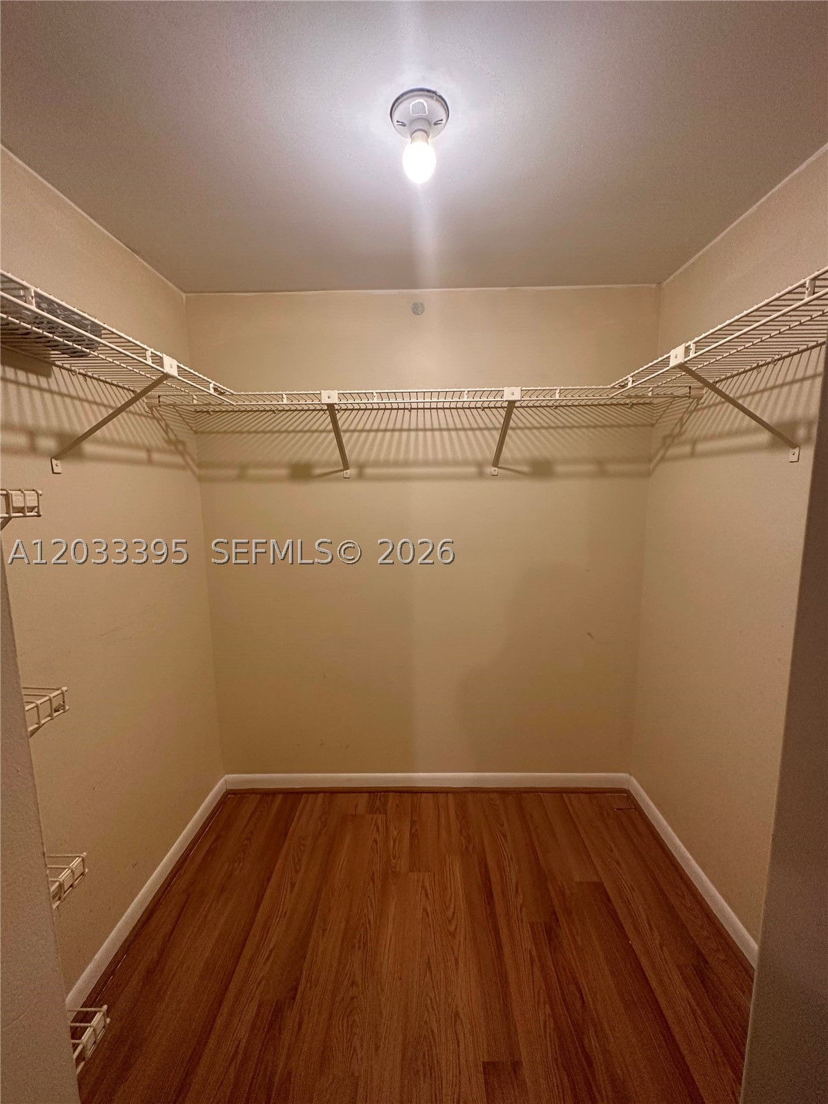LAGO WEST CONDOMINIUM - Residential Lease