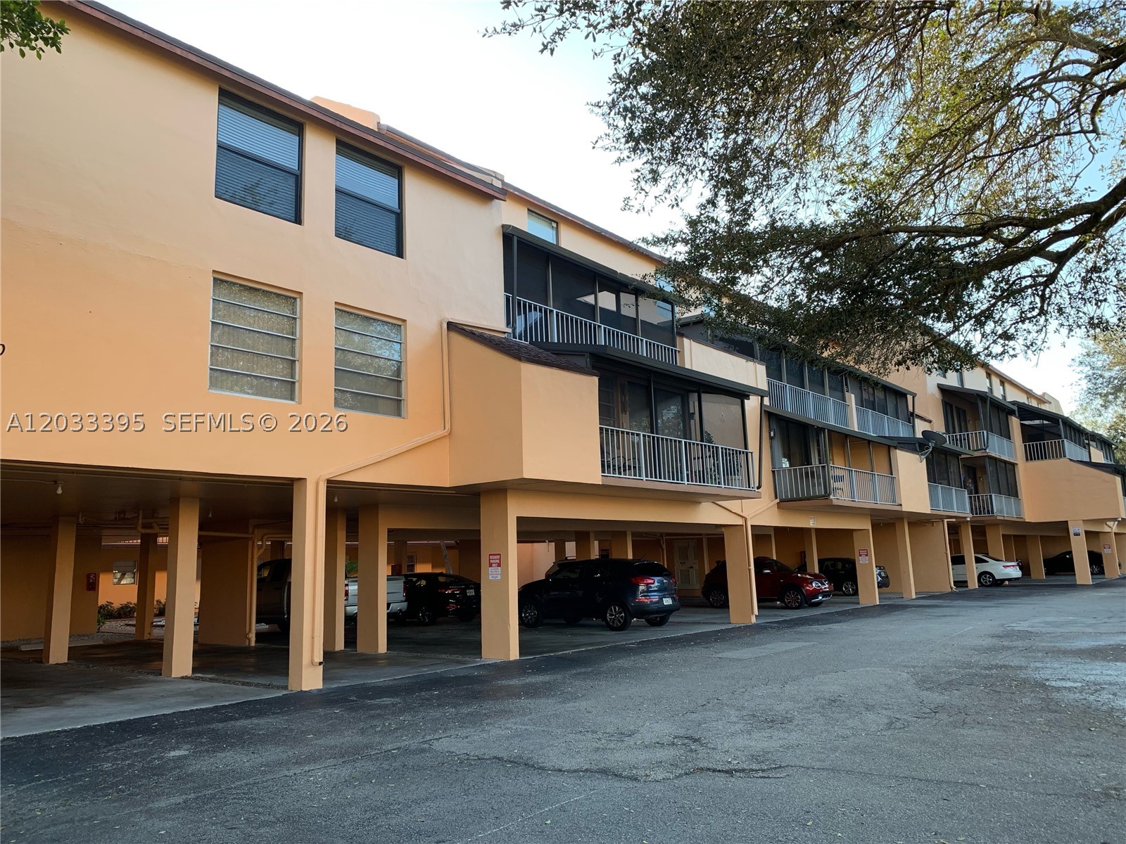 LAGO WEST CONDOMINIUM - Residential Lease