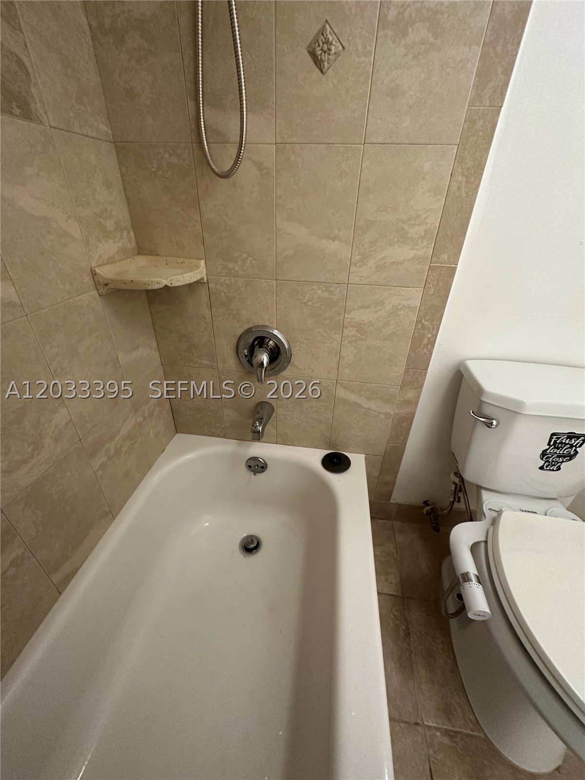 LAGO WEST CONDOMINIUM - Residential Lease