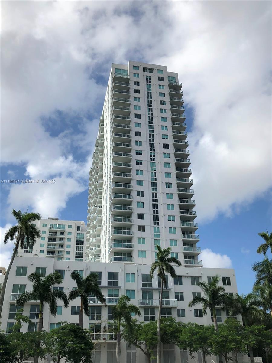 TERRAZAS RIVERPARK VILLAG - Residential
