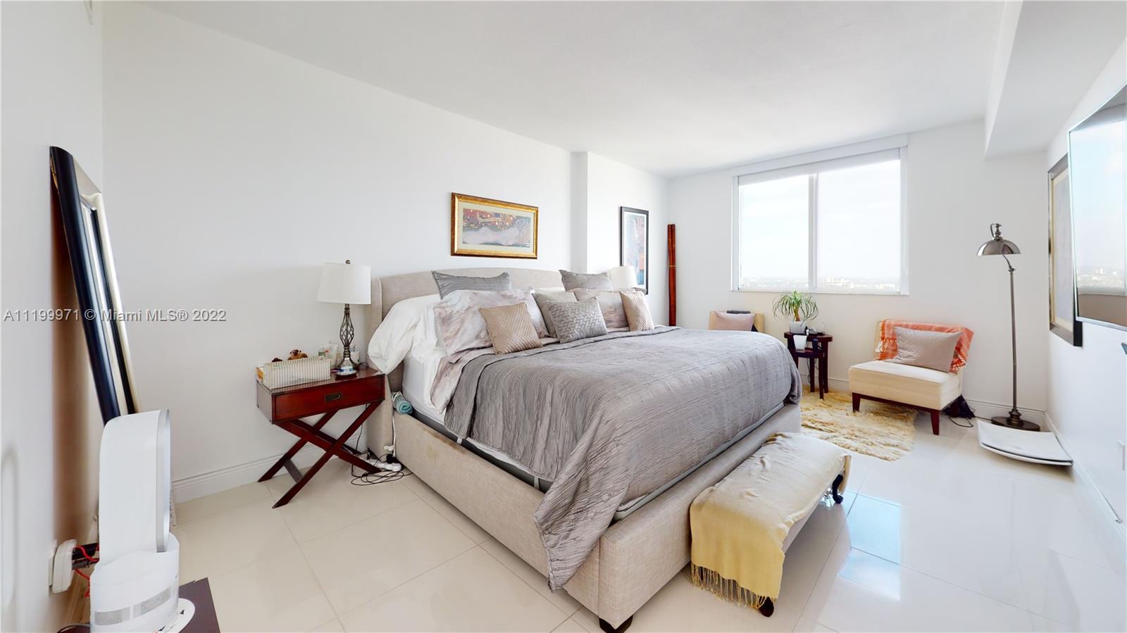 TERRAZAS RIVERPARK VILLAG - Residential