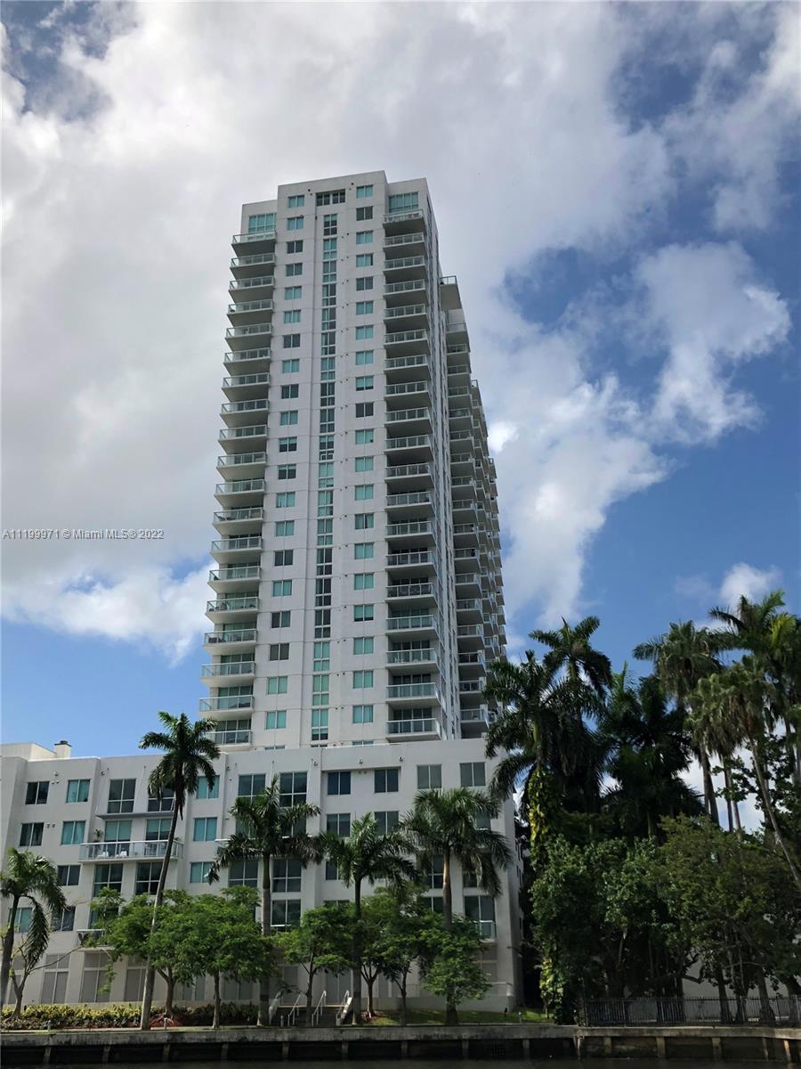 TERRAZAS RIVERPARK VILLAG - Residential