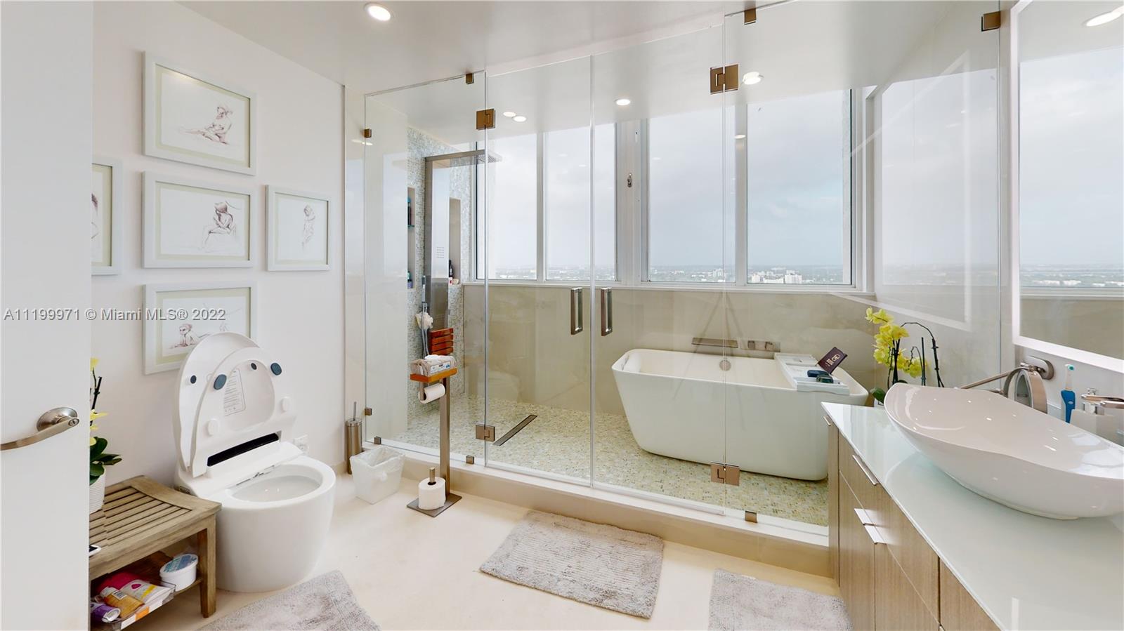TERRAZAS RIVERPARK VILLAG - Residential