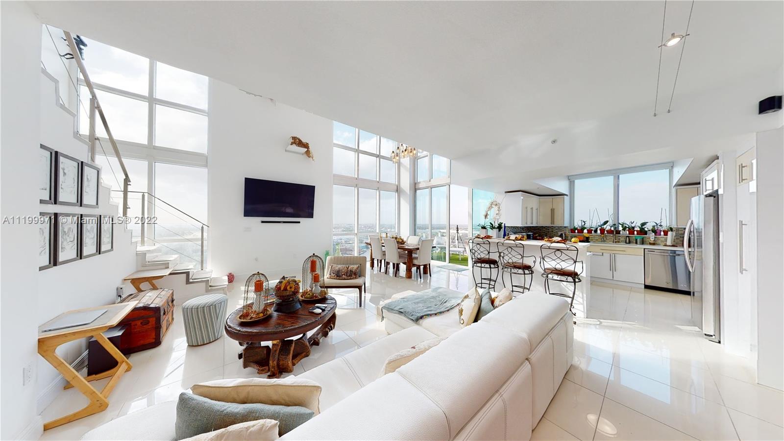 TERRAZAS RIVERPARK VILLAG - Residential
