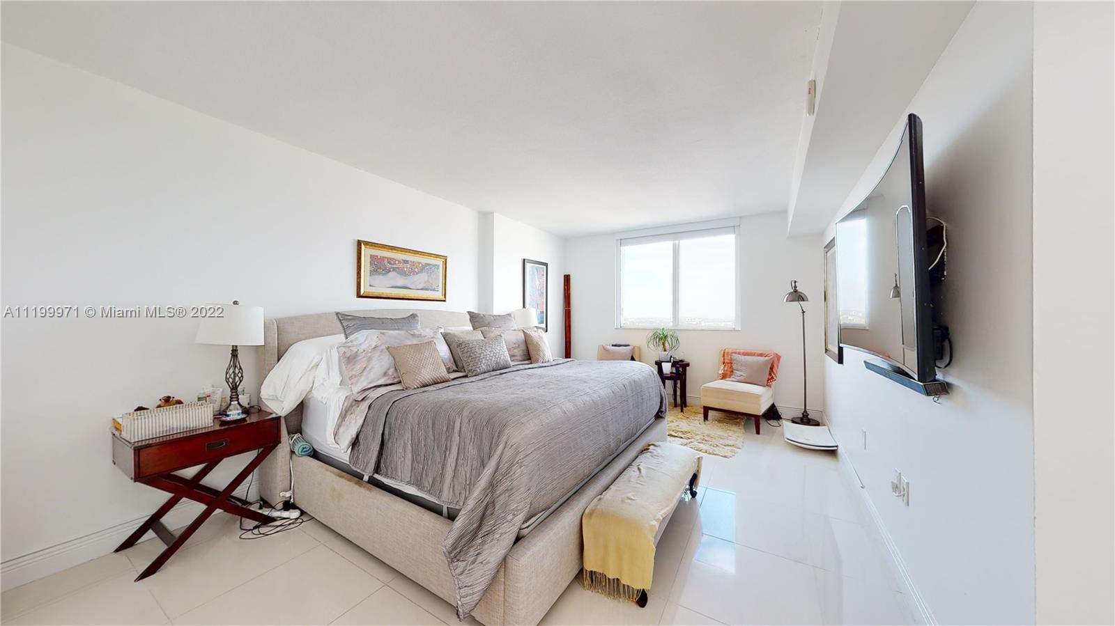 TERRAZAS RIVERPARK VILLAG - Residential