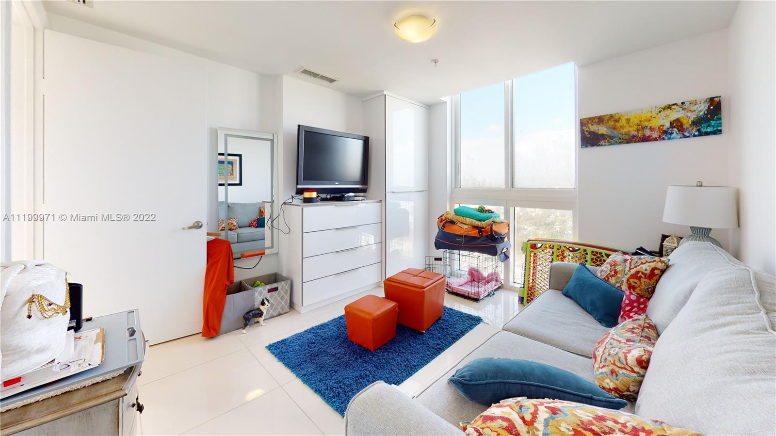 TERRAZAS RIVERPARK VILLAG - Residential