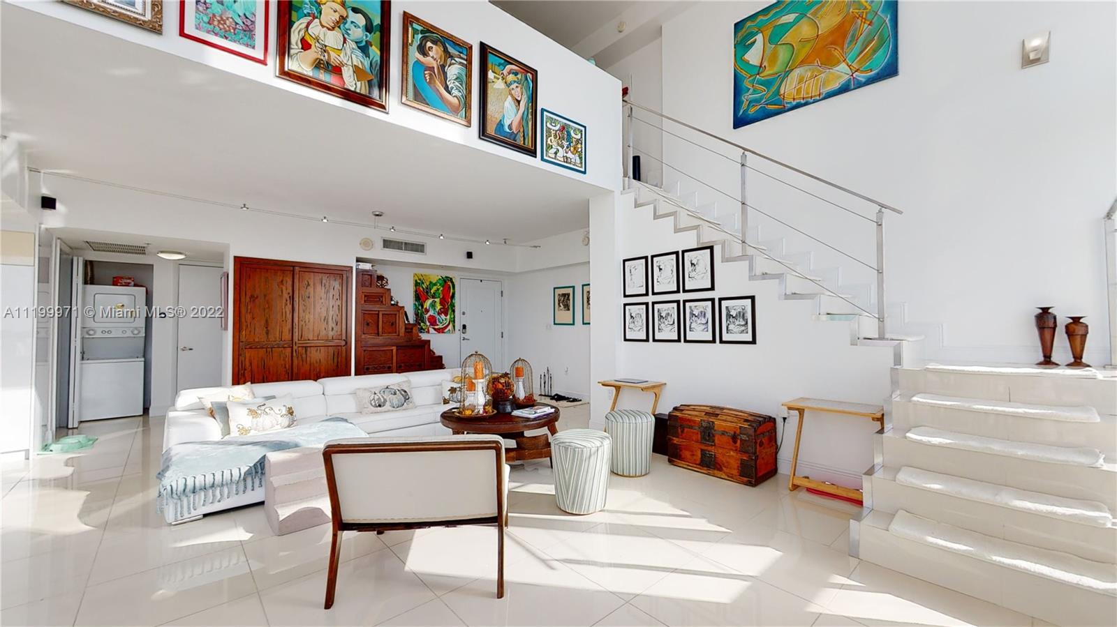 TERRAZAS RIVERPARK VILLAG - Residential