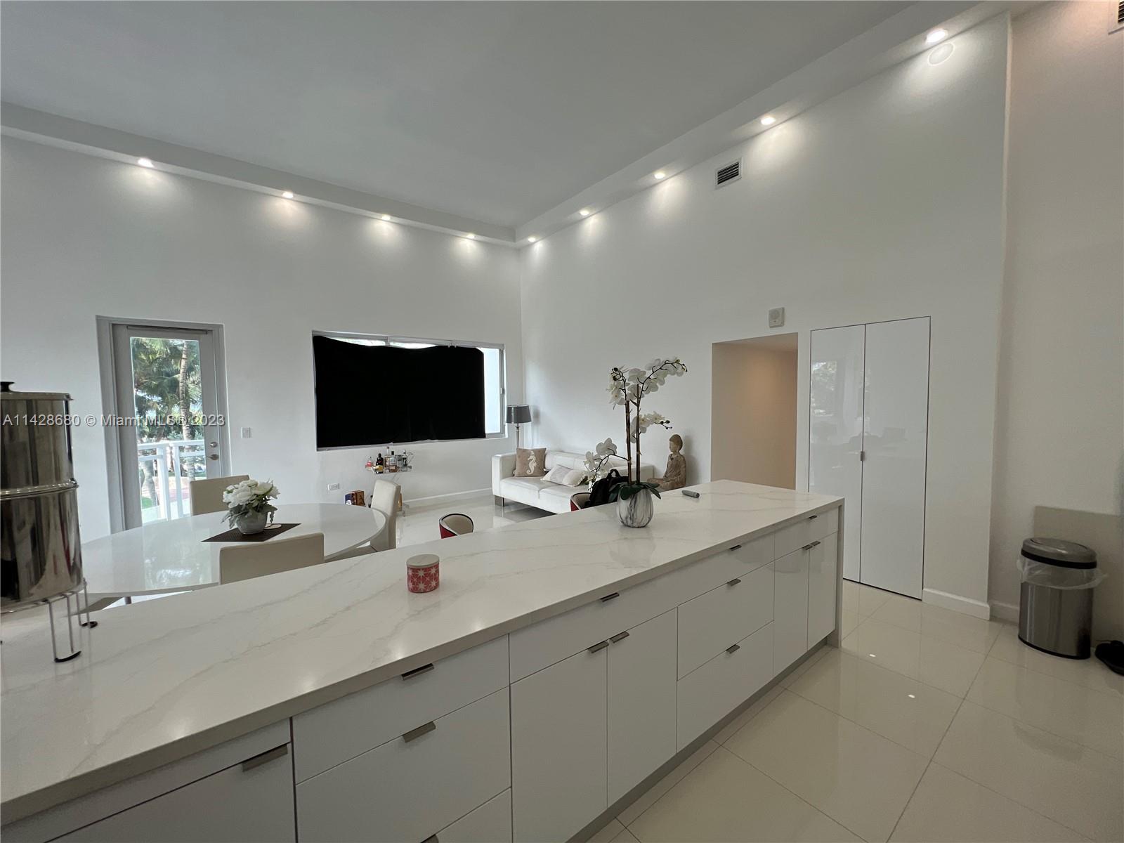 BURLEIGH HOUSE CONDO - Residential Lease