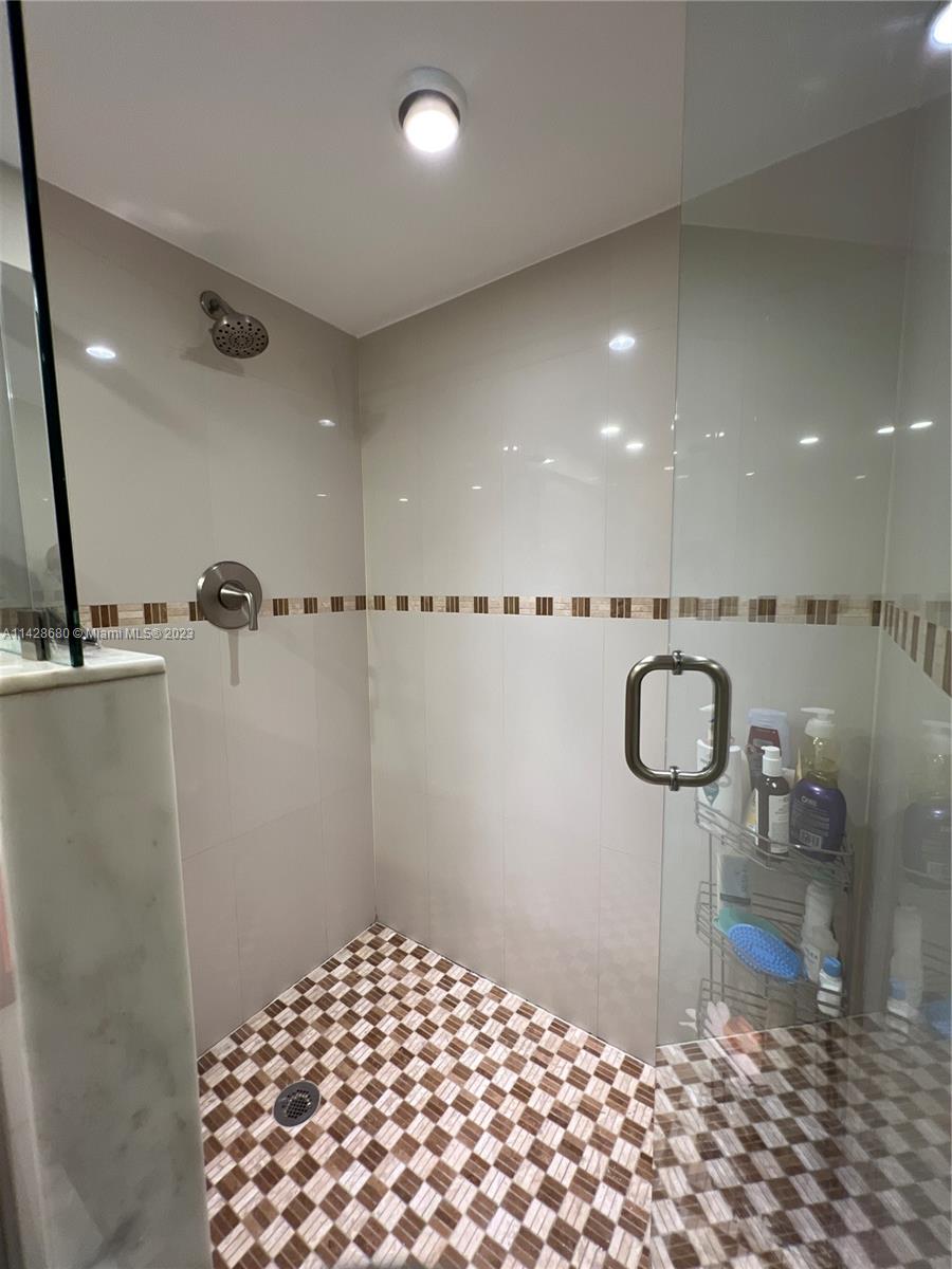 BURLEIGH HOUSE CONDO - Residential Lease