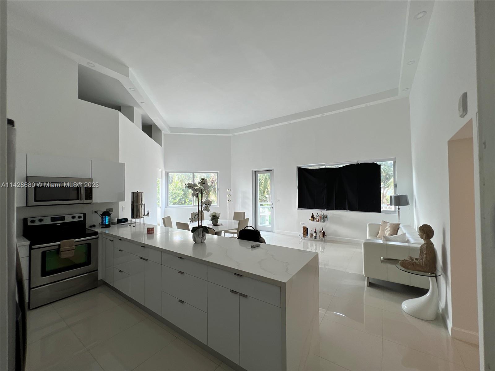 BURLEIGH HOUSE CONDO - Residential Lease