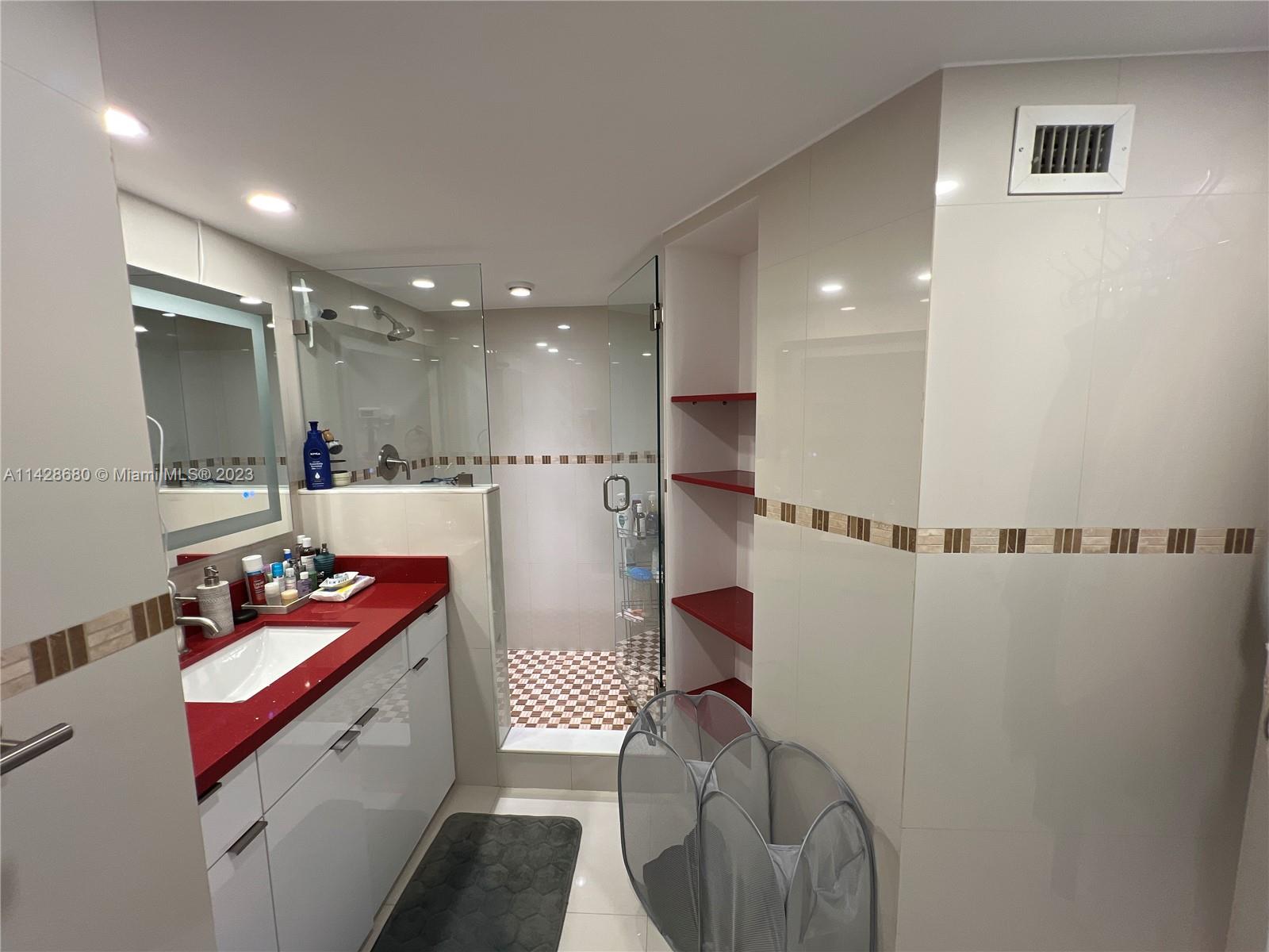 BURLEIGH HOUSE CONDO - Residential Lease