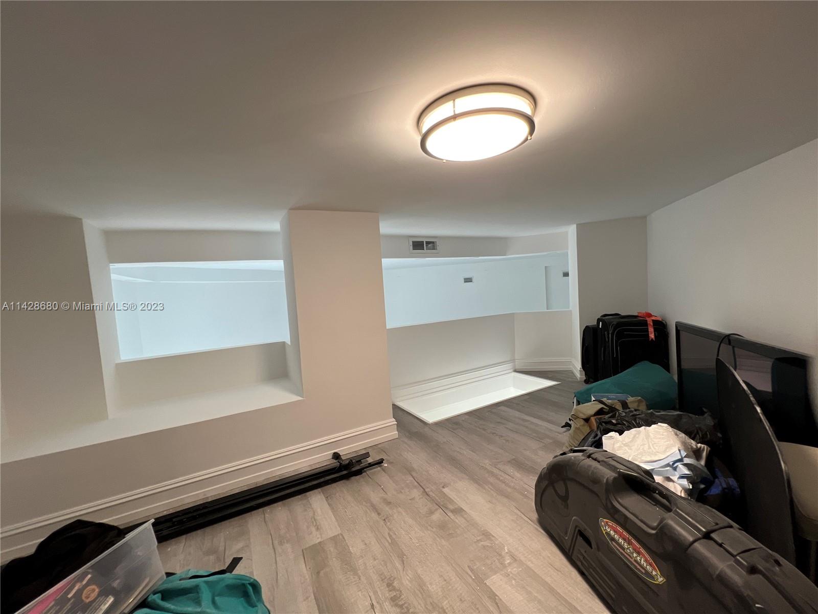 BURLEIGH HOUSE CONDO - Residential Lease