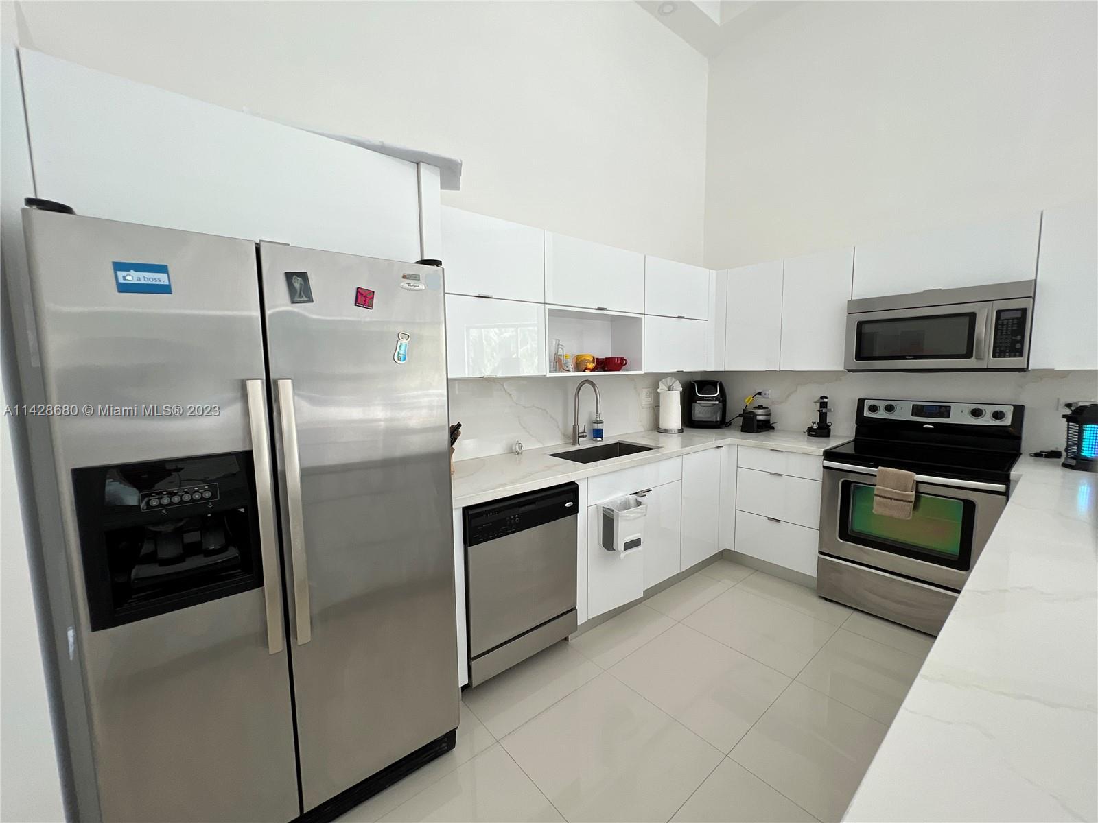 BURLEIGH HOUSE CONDO - Residential Lease