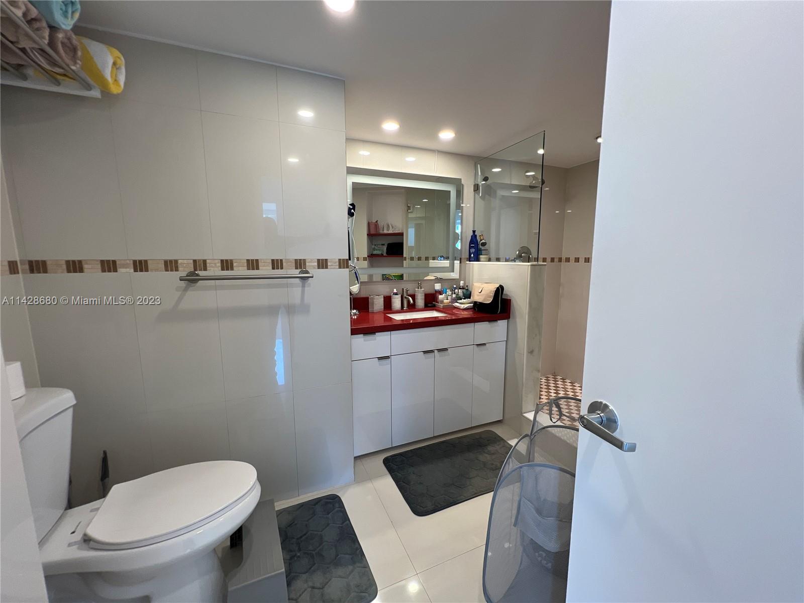 BURLEIGH HOUSE CONDO - Residential Lease