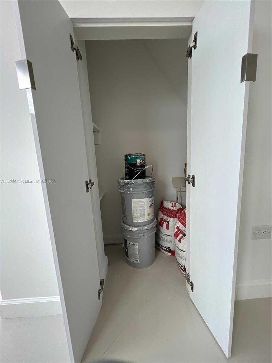 BURLEIGH HOUSE CONDO - Residential Lease