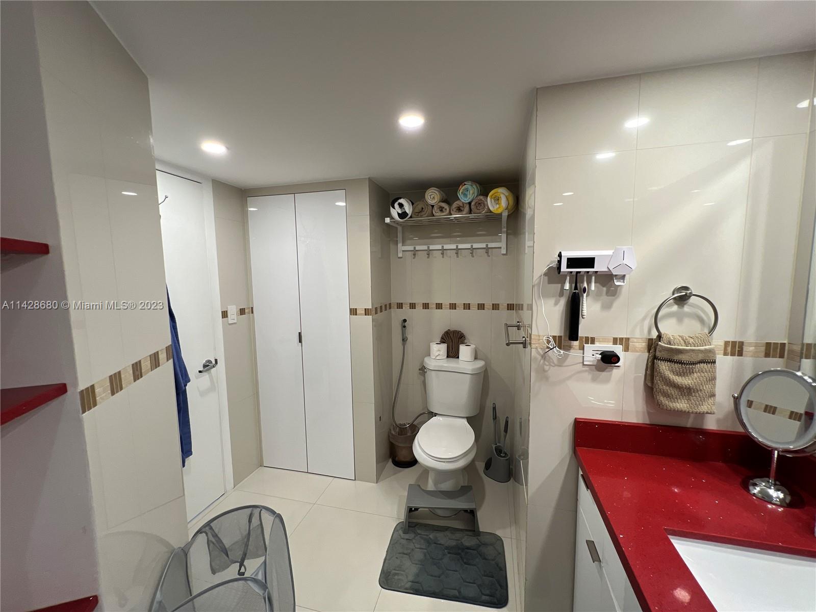 BURLEIGH HOUSE CONDO - Residential Lease