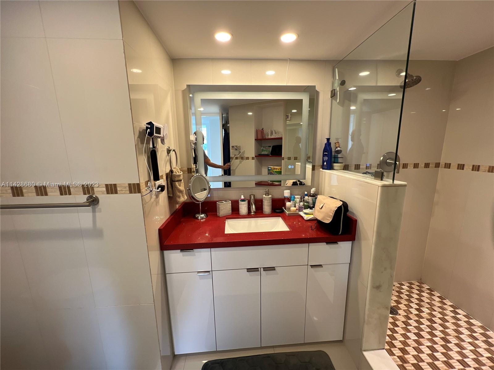 BURLEIGH HOUSE CONDO - Residential Lease
