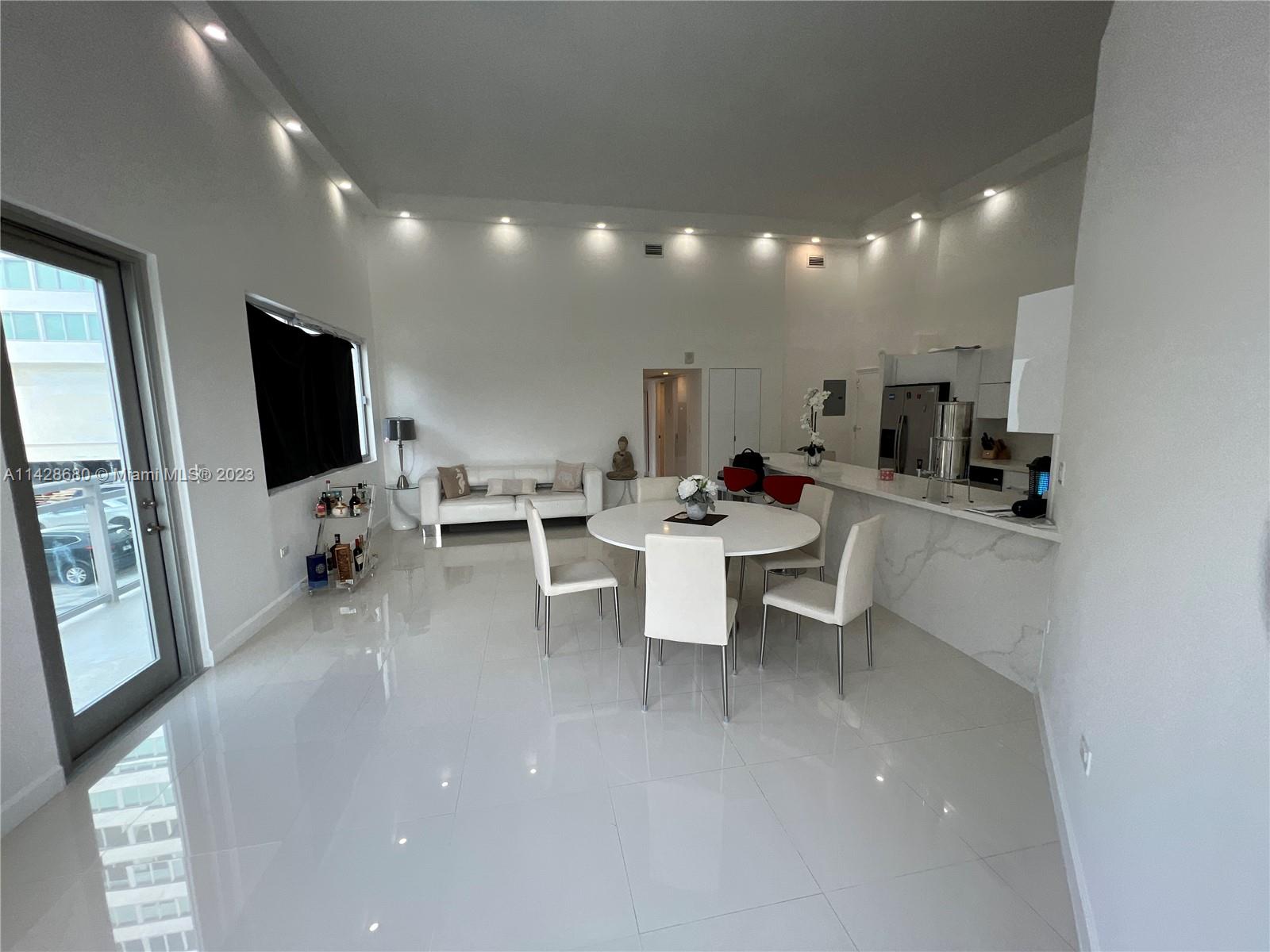 BURLEIGH HOUSE CONDO - Residential Lease