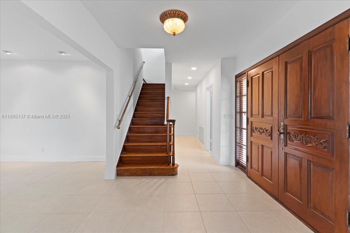 GREYKNOLL ESTATES - Residential
