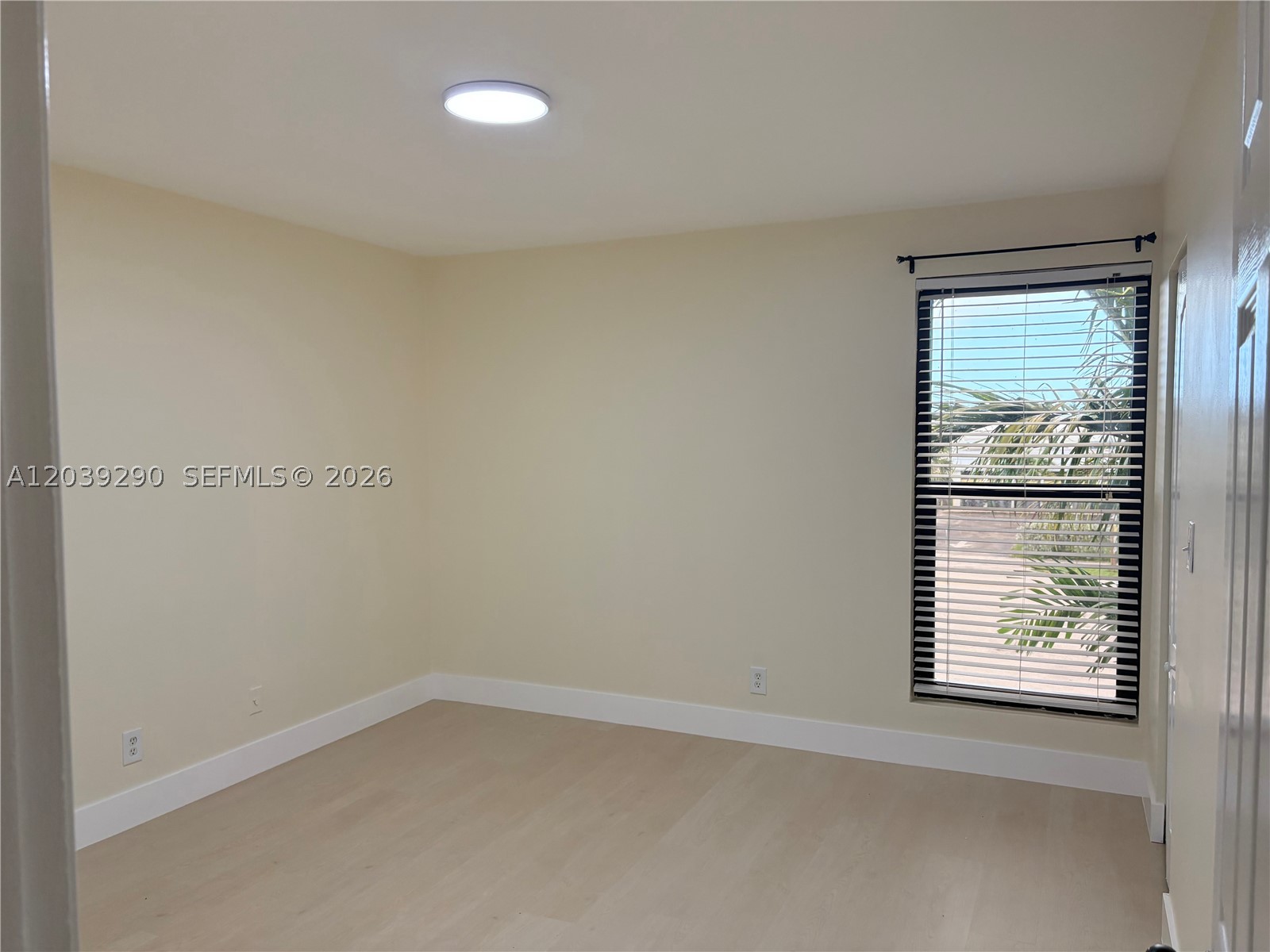 WESTVIEW CONDOMINIUM NO T - Residential Lease
