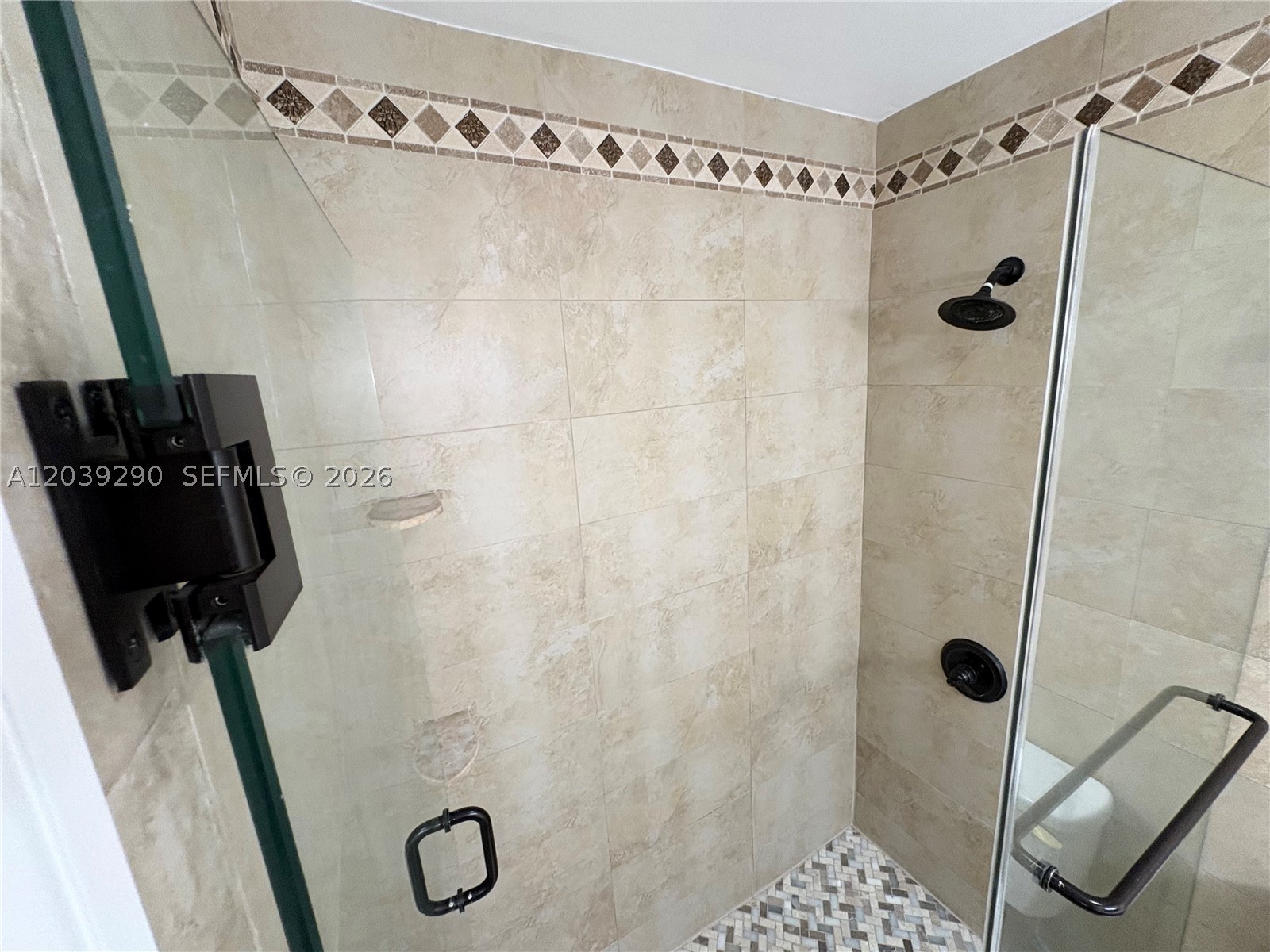 WESTVIEW CONDOMINIUM NO T - Residential Lease