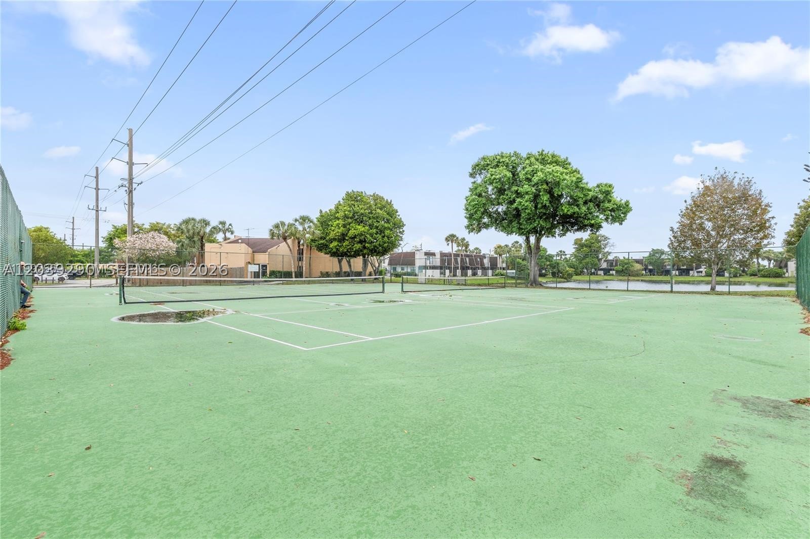 WESTVIEW CONDOMINIUM NO T - Residential Lease