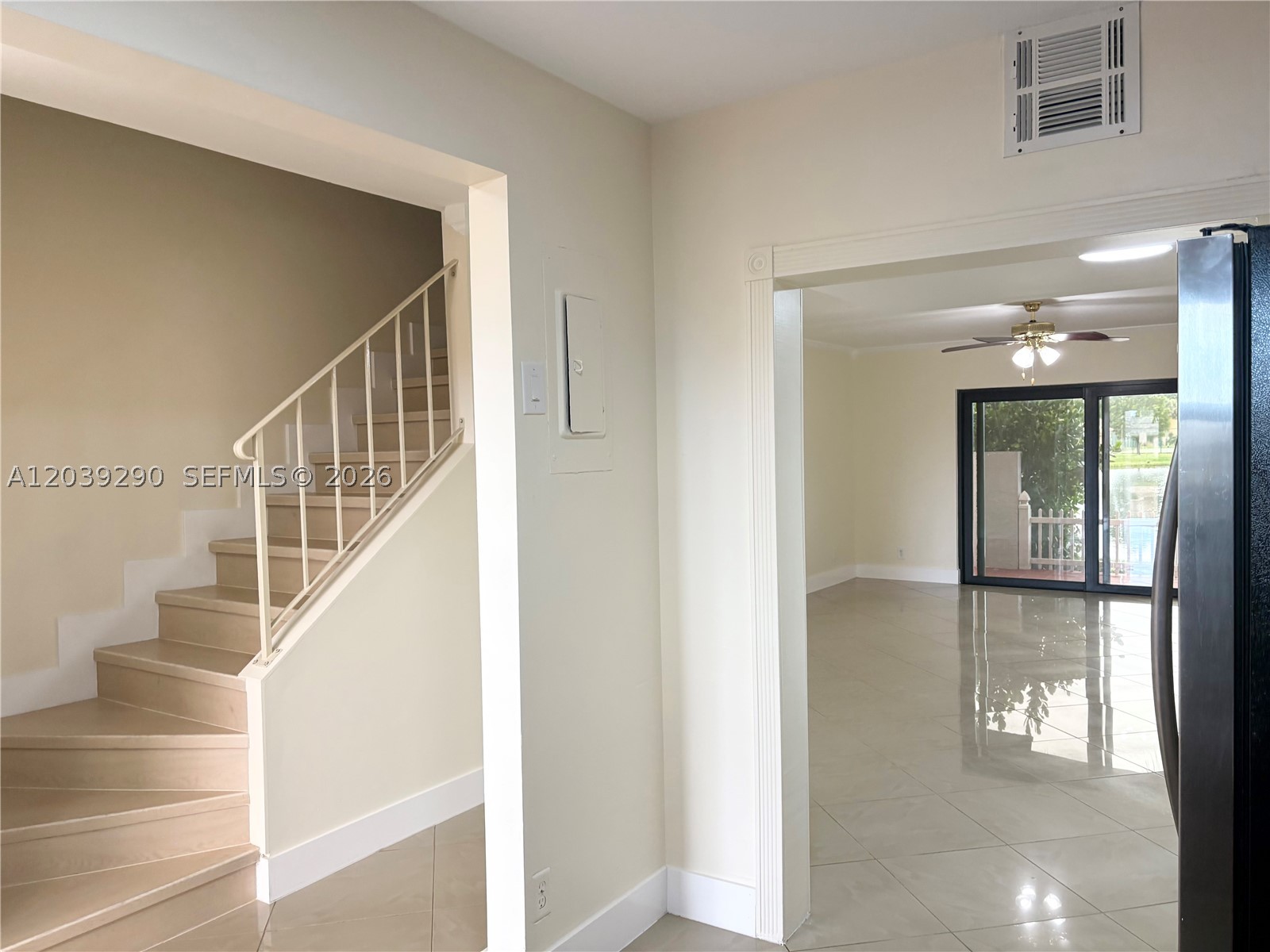 WESTVIEW CONDOMINIUM NO T - Residential Lease