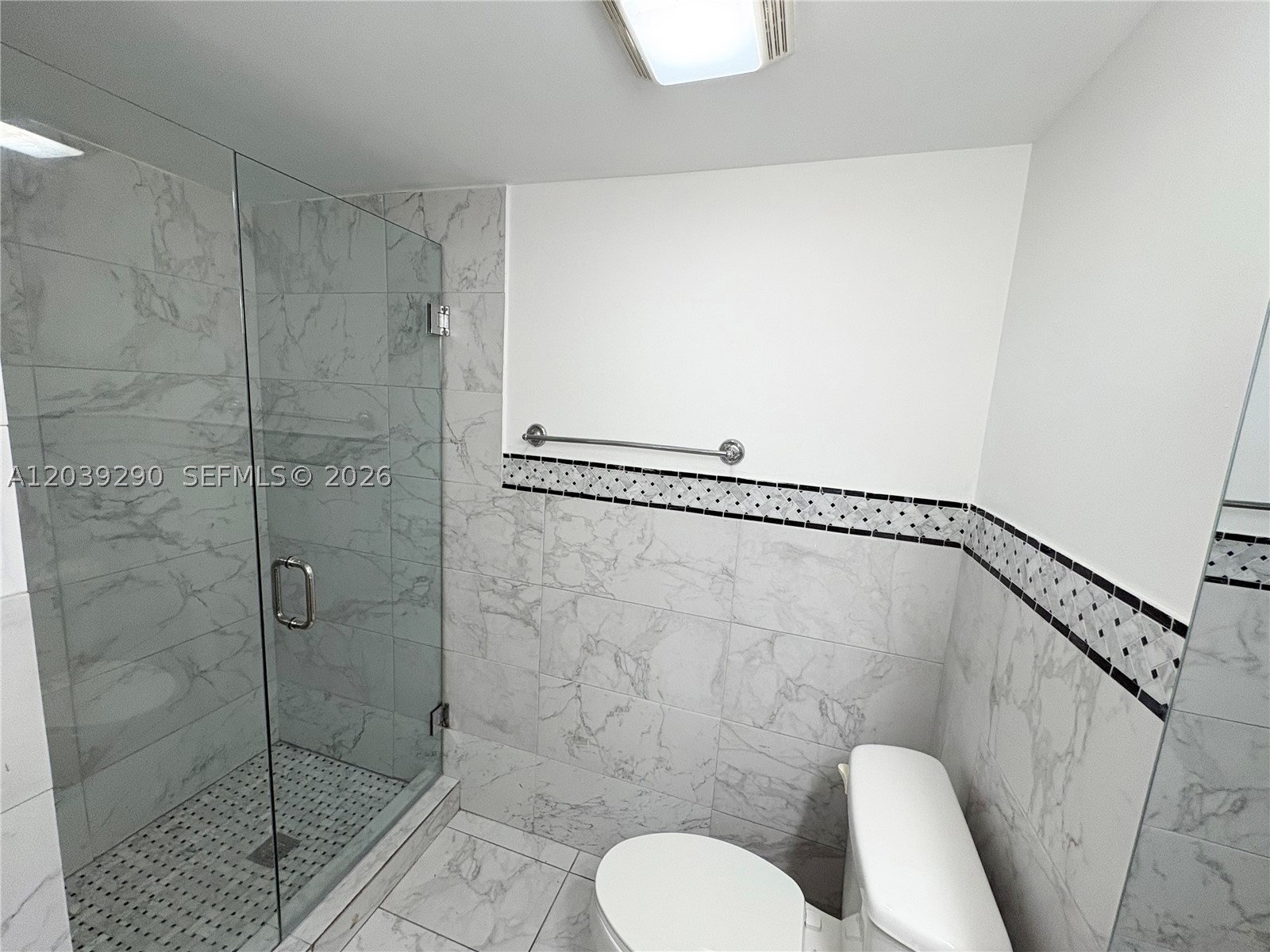 WESTVIEW CONDOMINIUM NO T - Residential Lease