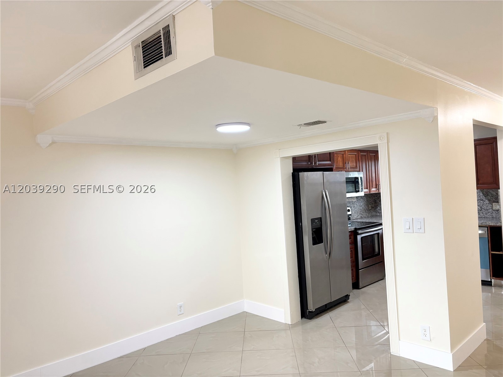 WESTVIEW CONDOMINIUM NO T - Residential Lease