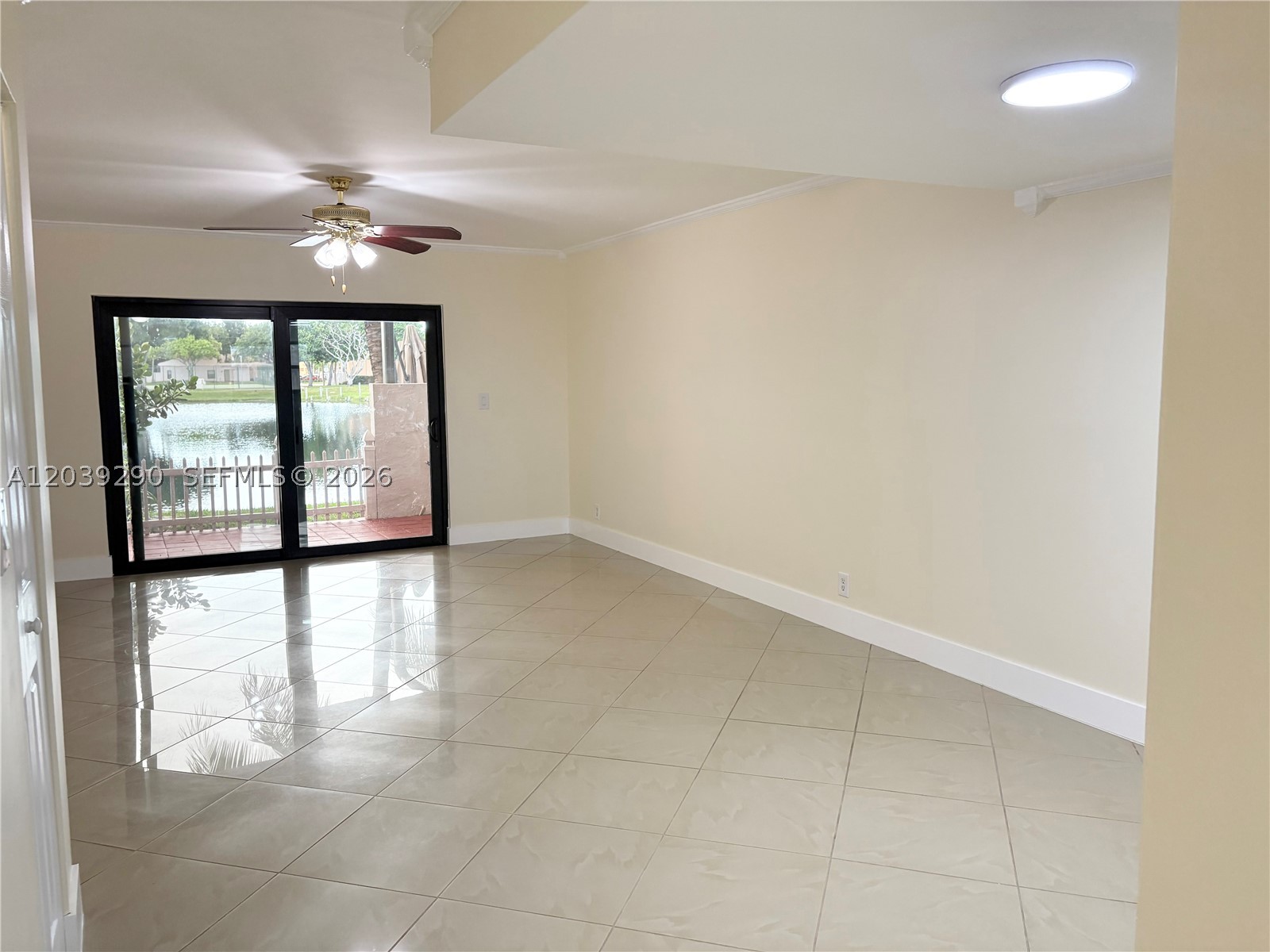 WESTVIEW CONDOMINIUM NO T - Residential Lease