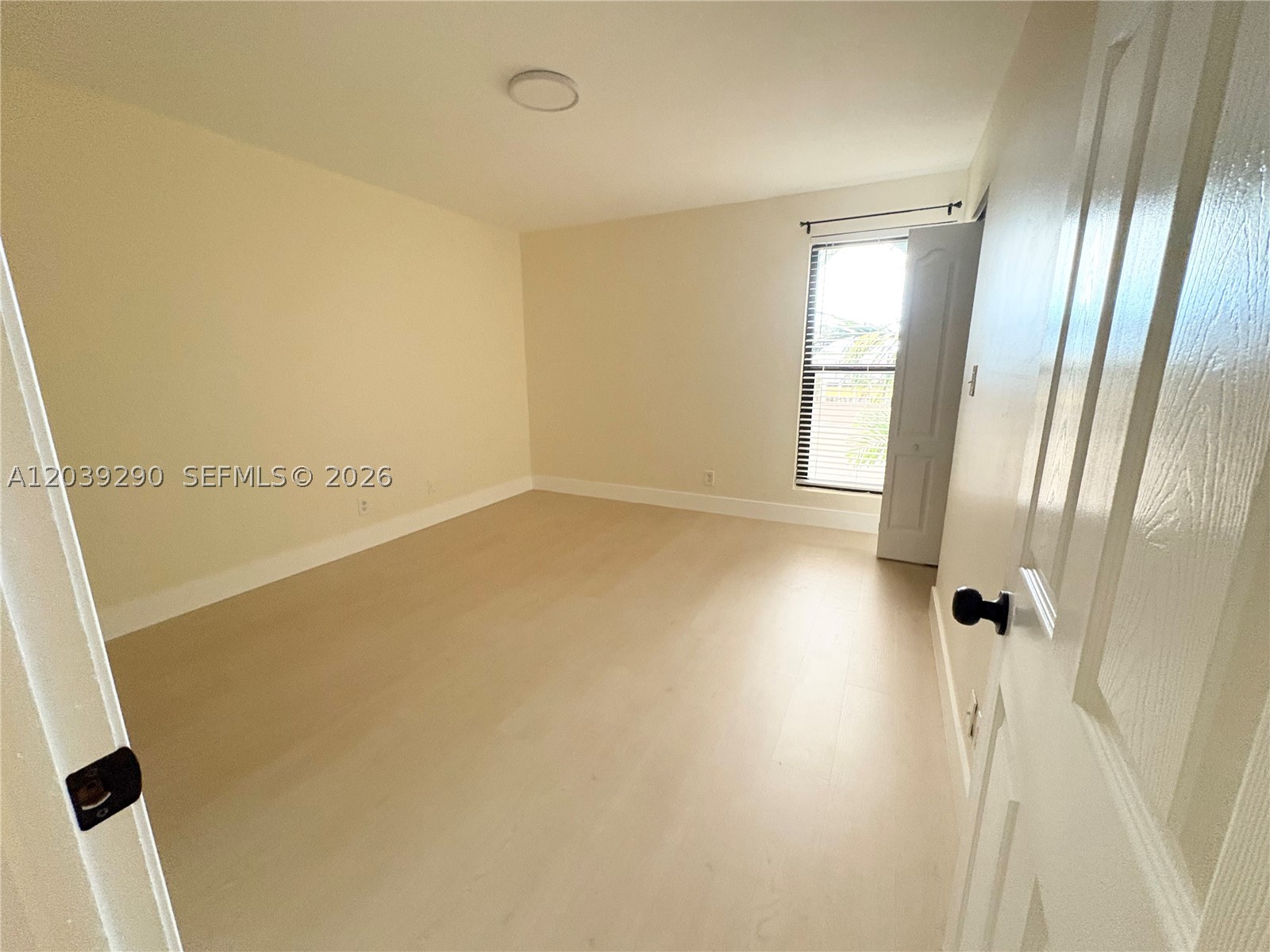 WESTVIEW CONDOMINIUM NO T - Residential Lease