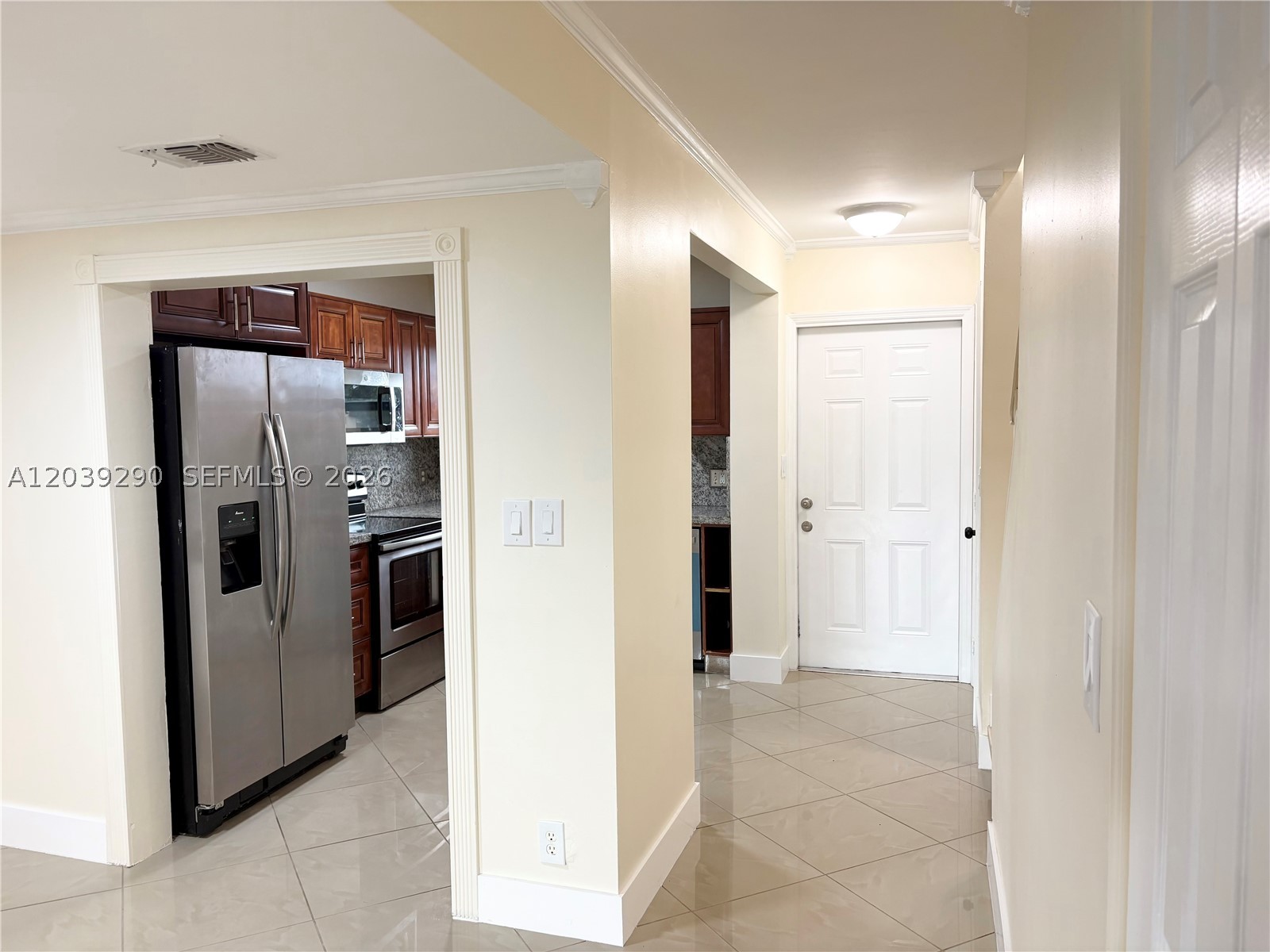 WESTVIEW CONDOMINIUM NO T - Residential Lease