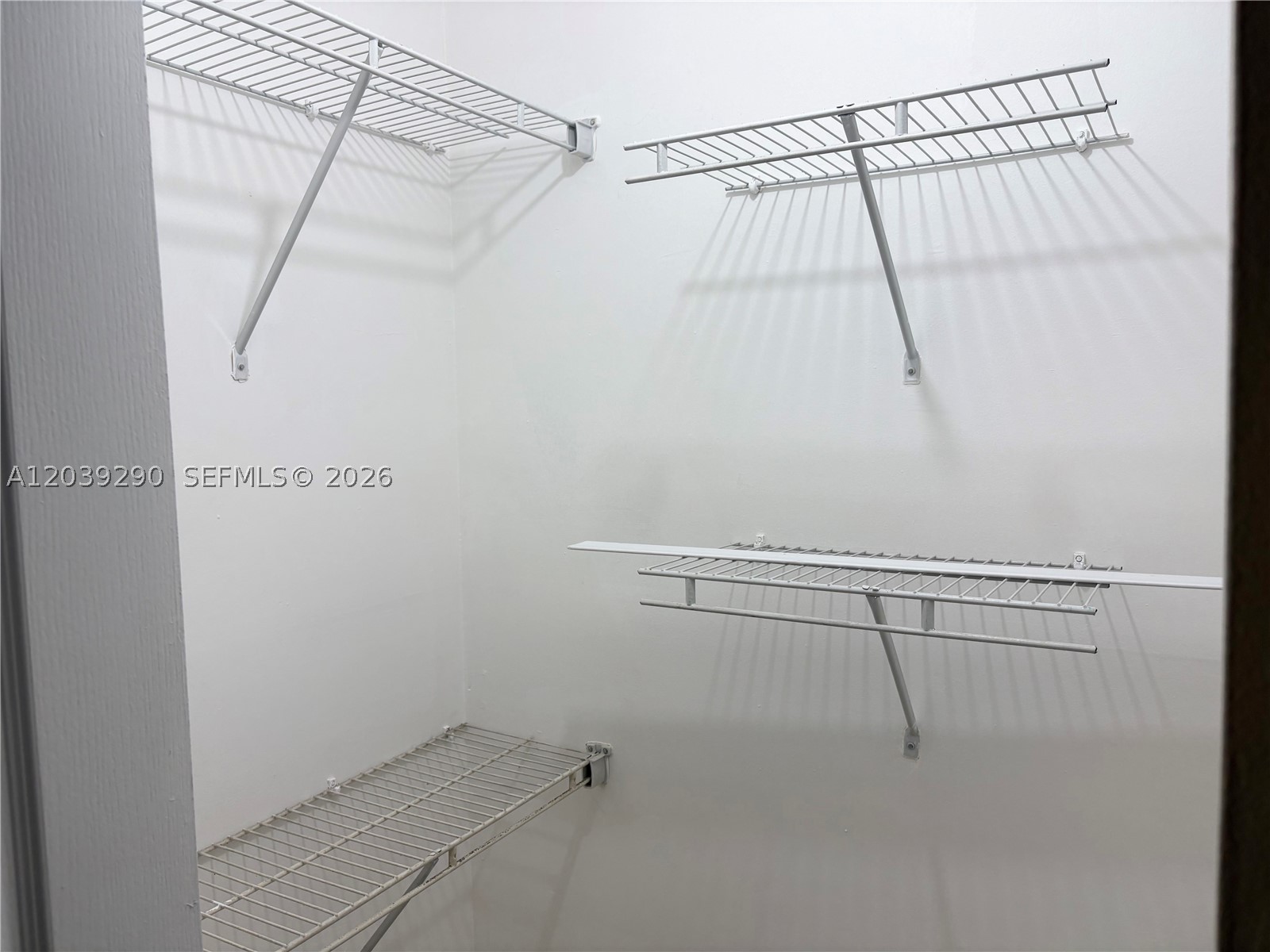 WESTVIEW CONDOMINIUM NO T - Residential Lease