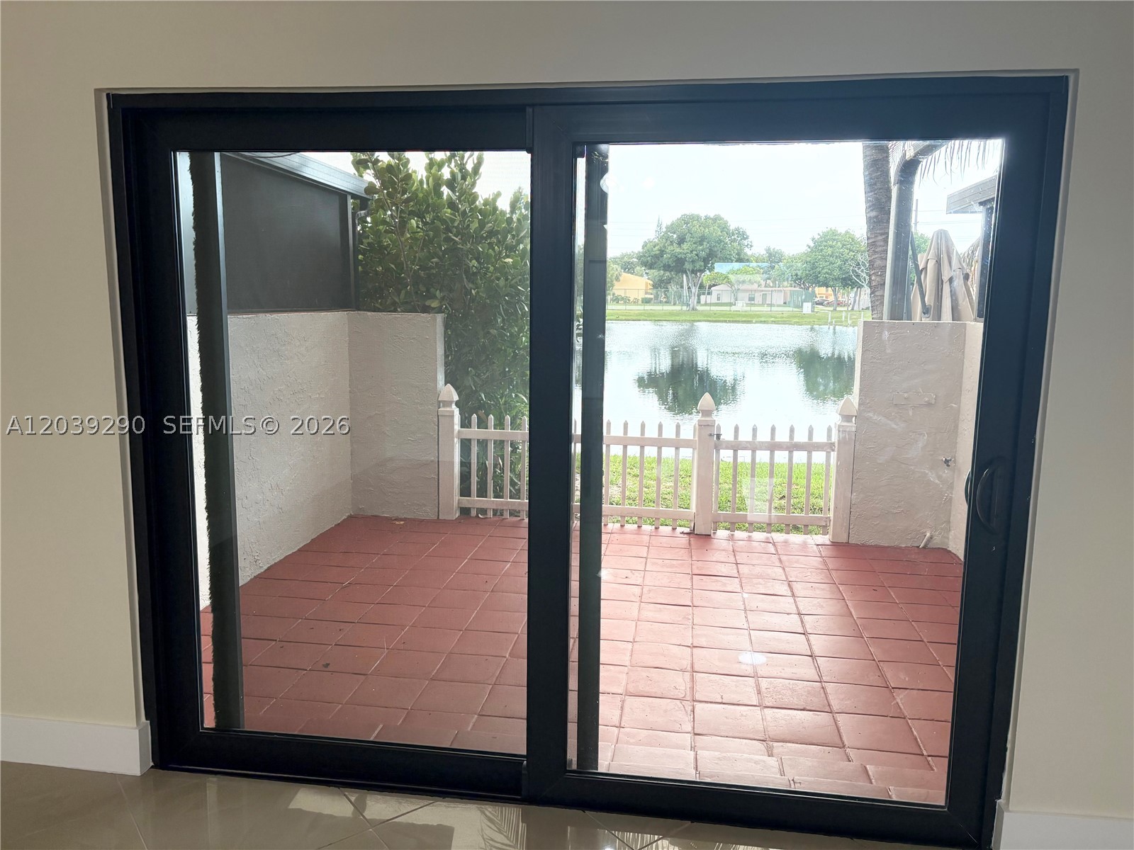 WESTVIEW CONDOMINIUM NO T - Residential Lease