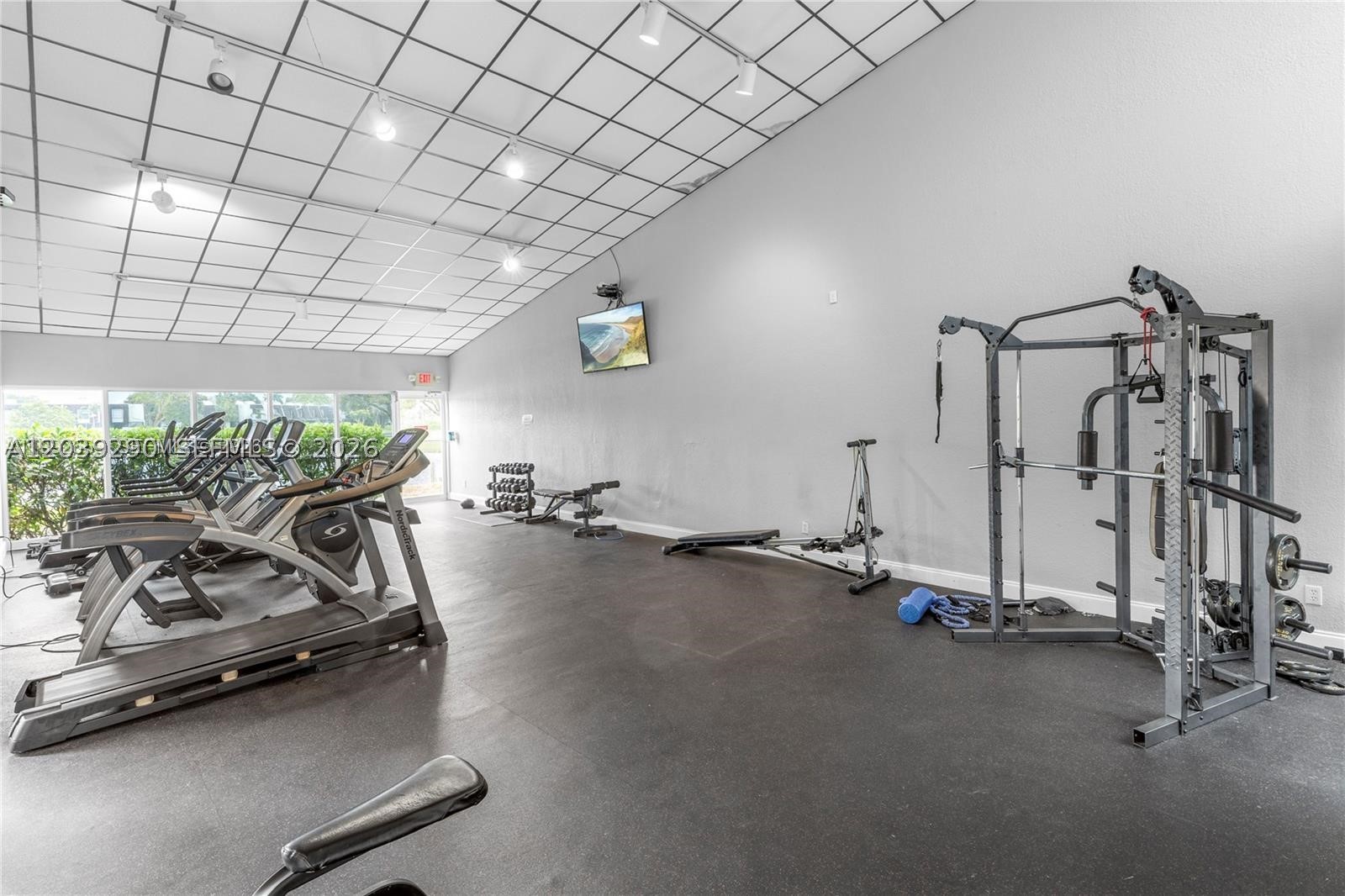 WESTVIEW CONDOMINIUM NO T - Residential Lease