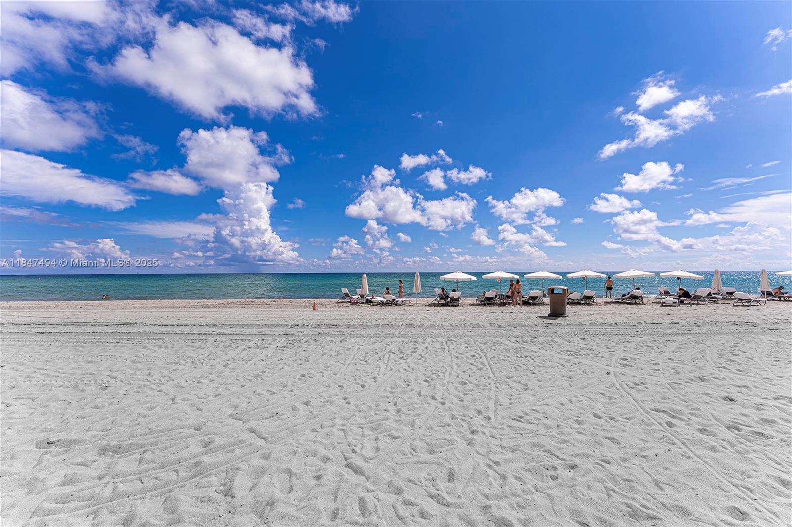 Beautiful 2-Bed/2-Bath at Trump Tower II with Stunning Intracoastal Views. Experience luxury living in this spacious residence featuring marble floors throughout, custom built-in closets, and a top-of-the-line kitchen with premium appliances. The building offers world-class amenities including: Oceanfront access with a private beach, State-of-the-art gym and spa, heated swimming pools, on-site restaurant, 24-hour security. UNFURNISHED AND READY TO MOVE
